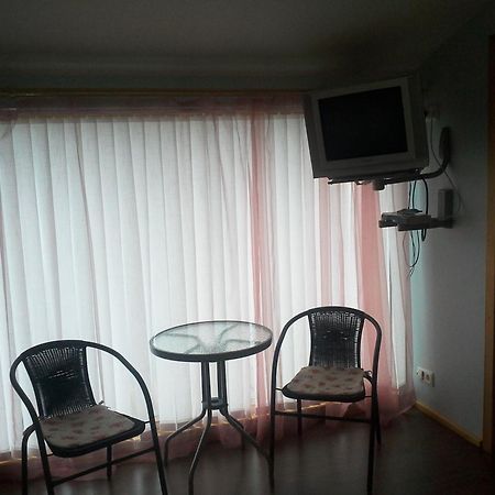 Alberta Dīķi Upesciems Zimmer foto